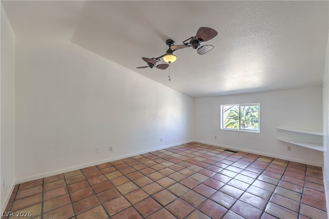 3195 Heyer Street Property Photo 37