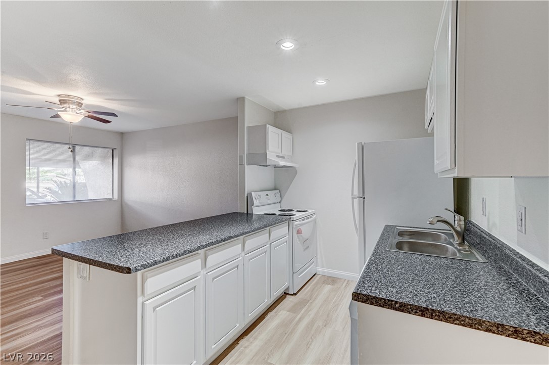 1303 Darlene Way 203a Property Photo 4