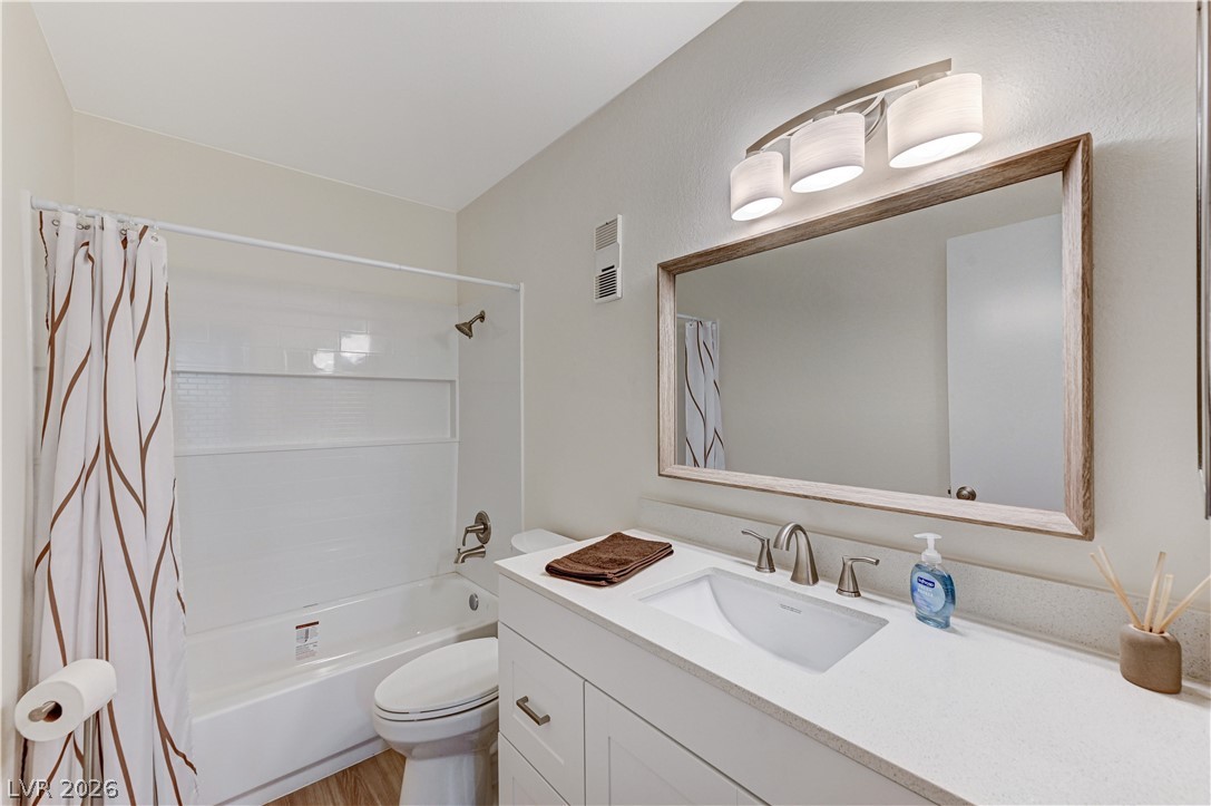 1303 Darlene Way 203a Property Photo 6