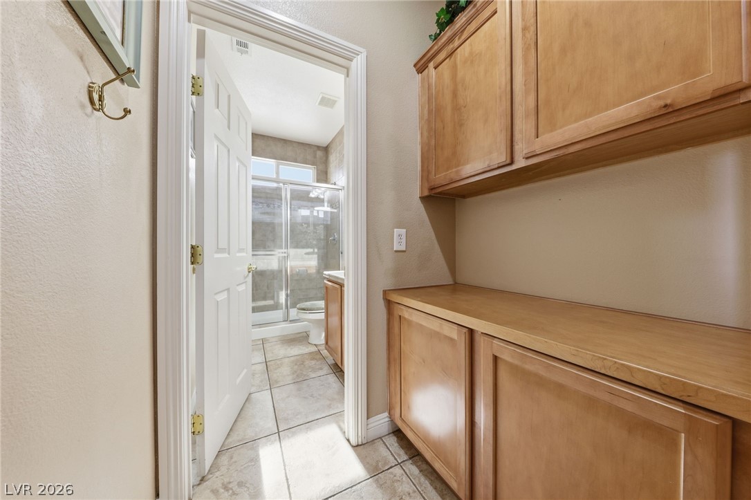 10029 Central Valley Avenue Property Photo 11