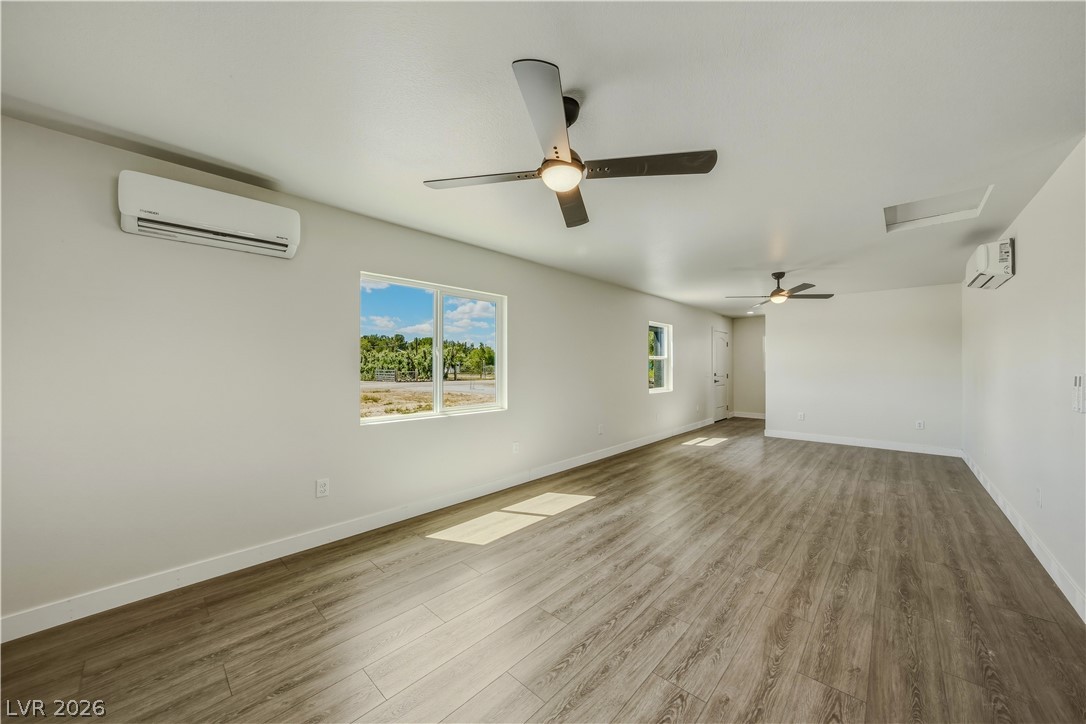 1670 West Windsong Lane Property Photo 4