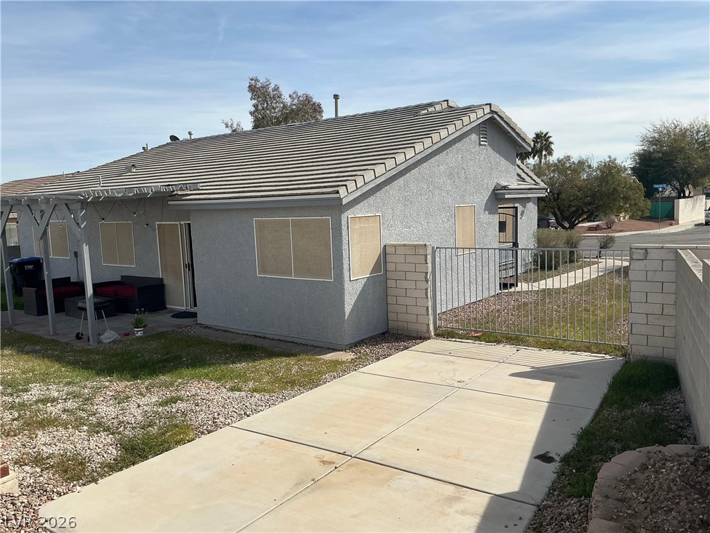 2220 Fountain Valley Way Property Photo 4