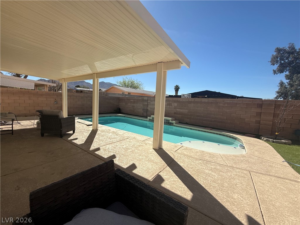 2765944 Property Photo 7