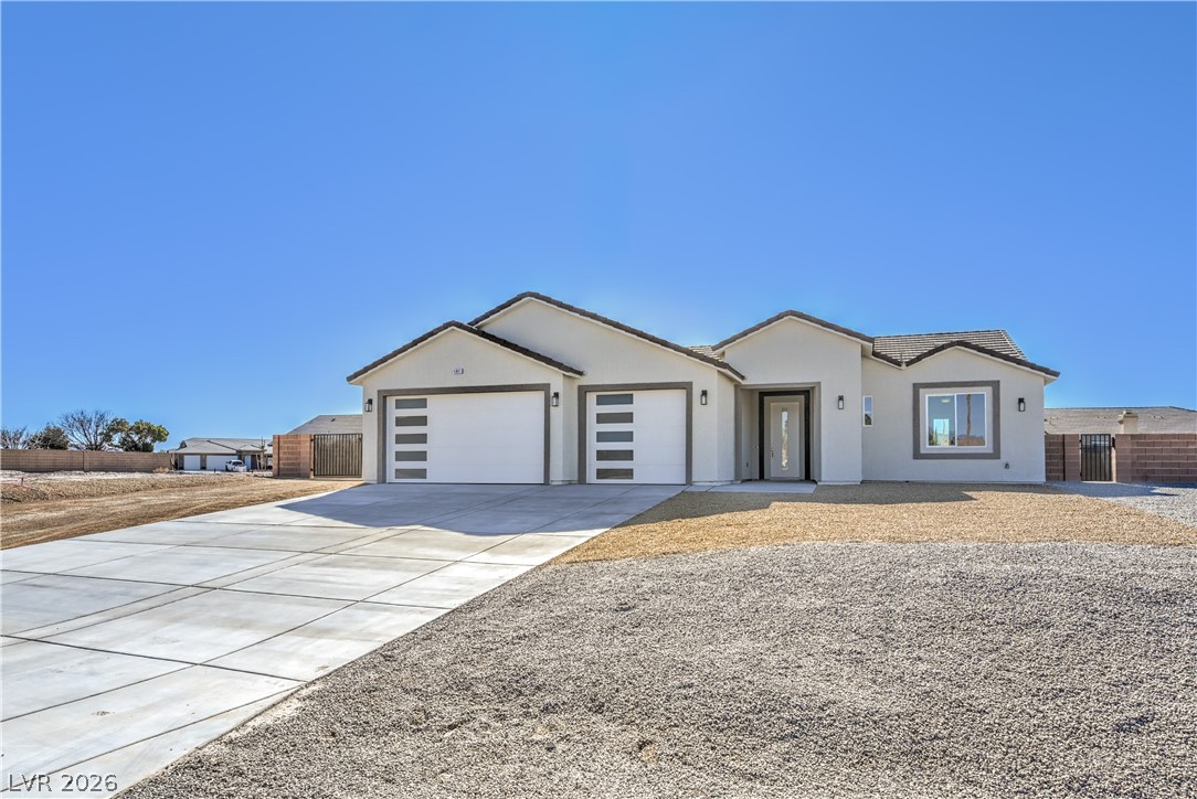 4641 Castlewood Property Photo 2
