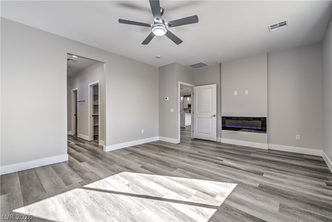 4641 Castlewood Property Photo 18