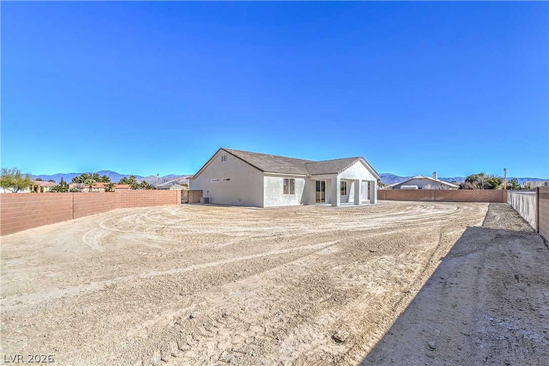 4641 Castlewood Property Photo 37