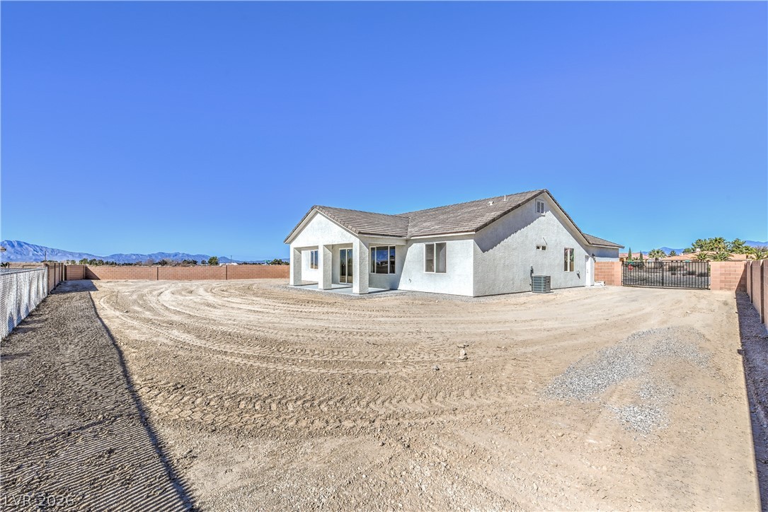 4641 Castlewood Property Photo 38