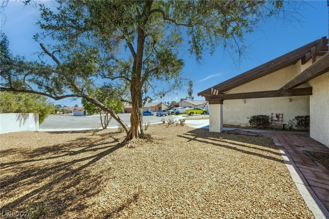 2305 Latigo Circle Property Photo 2