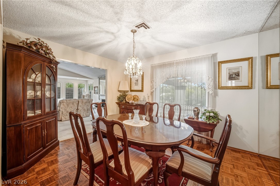 2305 Latigo Circle Property Photo 8