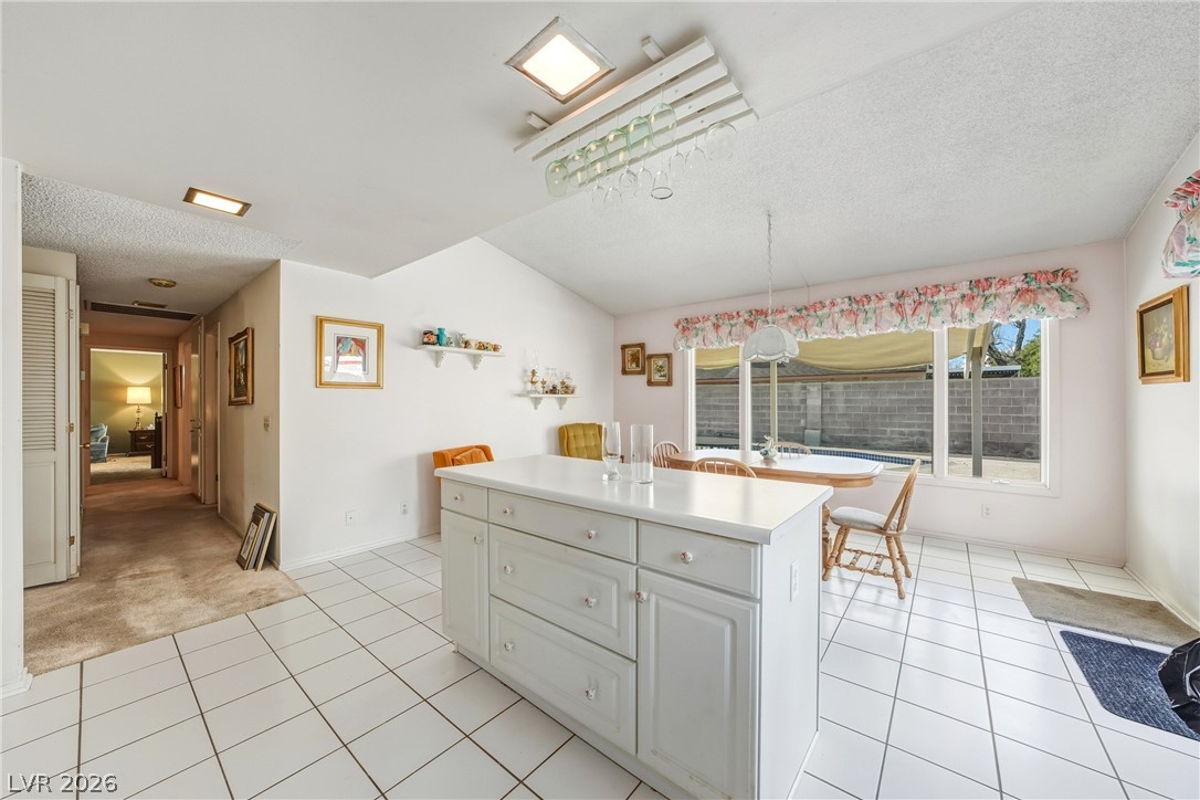 2305 Latigo Circle Property Photo 10