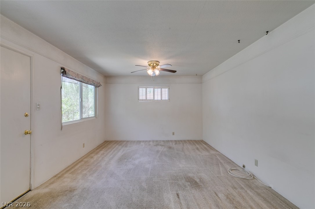 1127 Melville Drive Property Photo 8