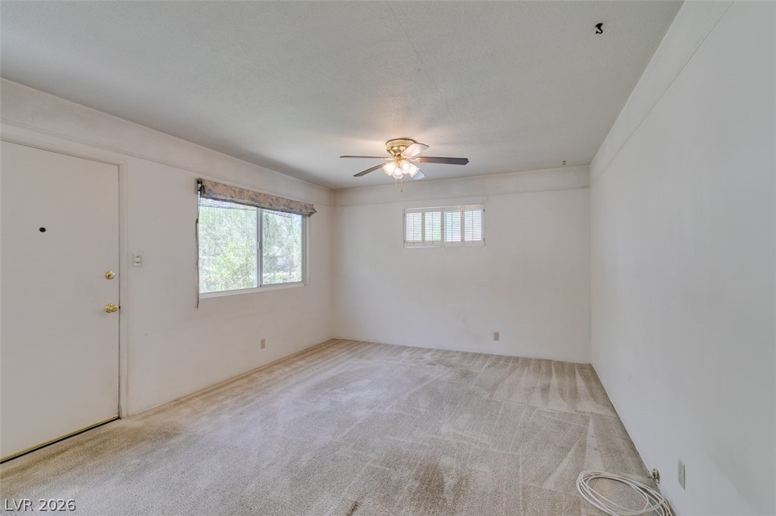 1127 Melville Drive Property Photo 9
