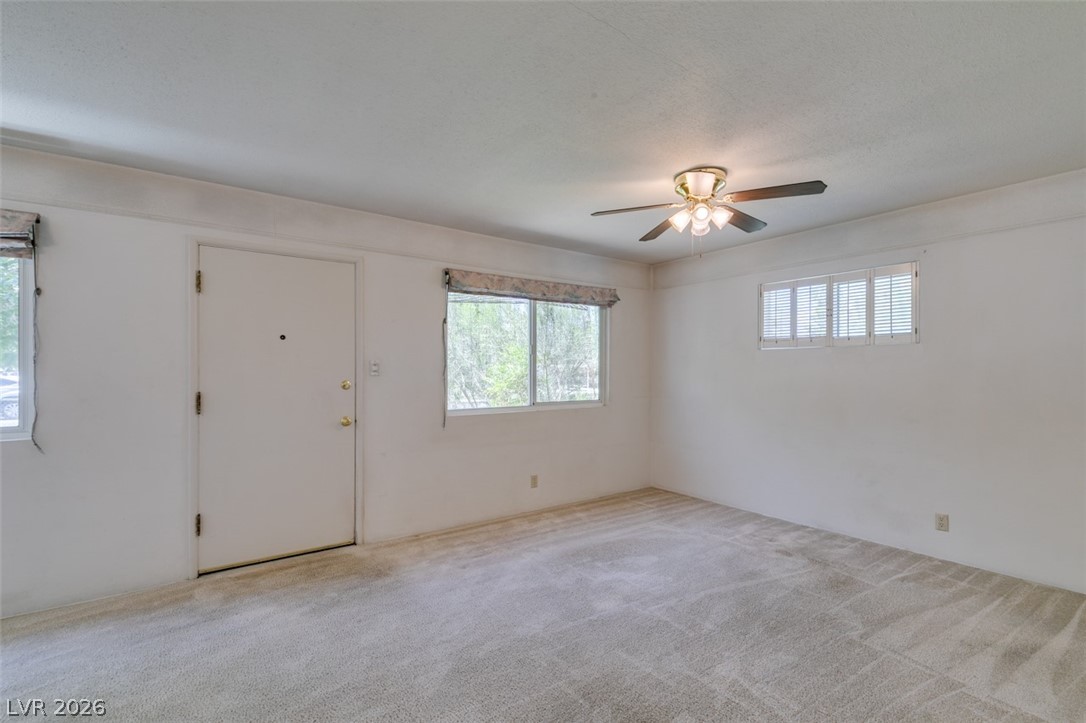 1127 Melville Drive Property Photo 10