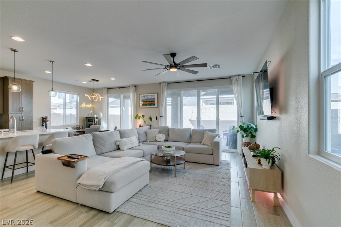 5059 Tranquil View Street Property Photo 4