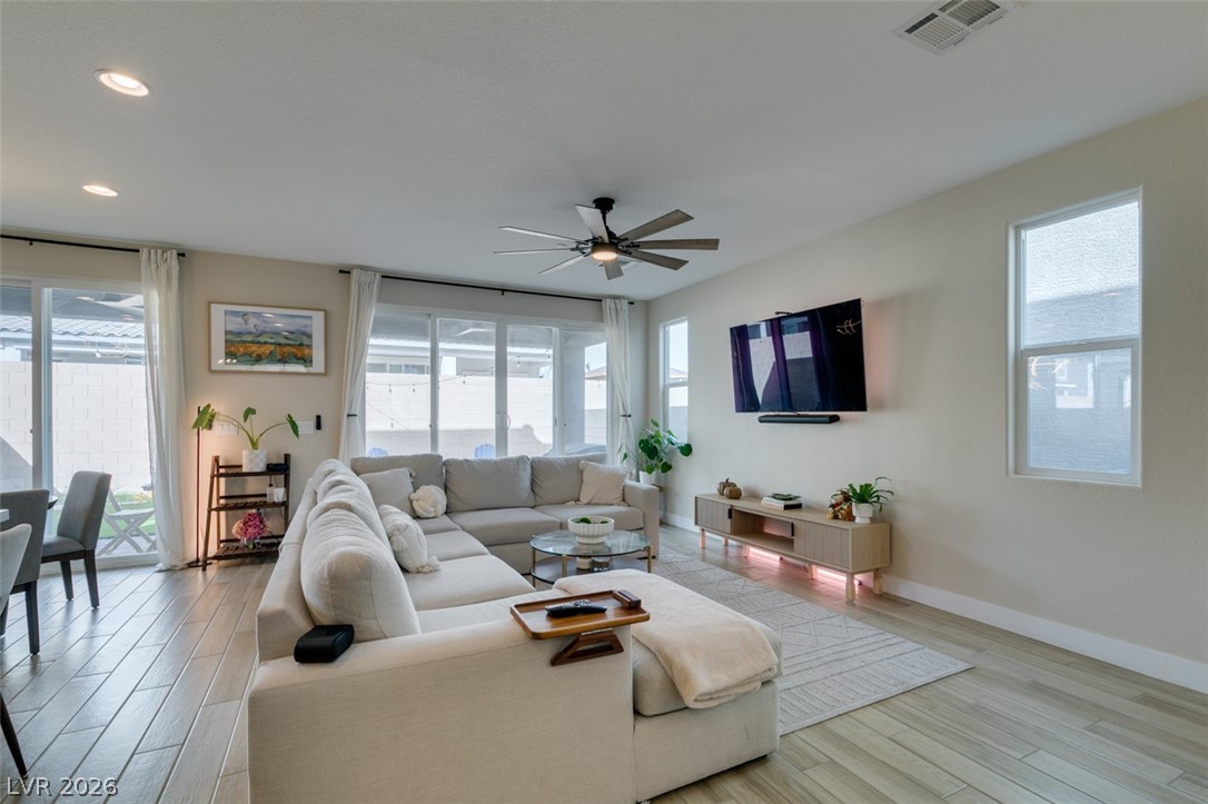 5059 Tranquil View Street Property Photo 7