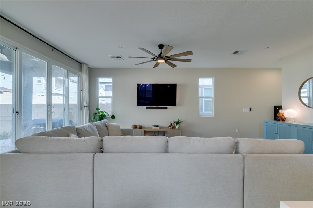 5059 Tranquil View Street Property Photo 10