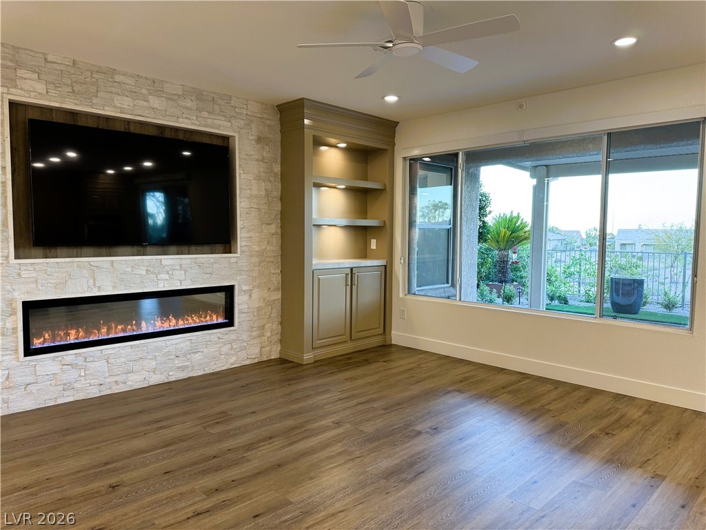 4740 Riva De Romanza Street Property Photo 13