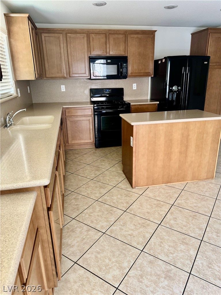 481 Warkworth Castle Avenue Property Photo 7