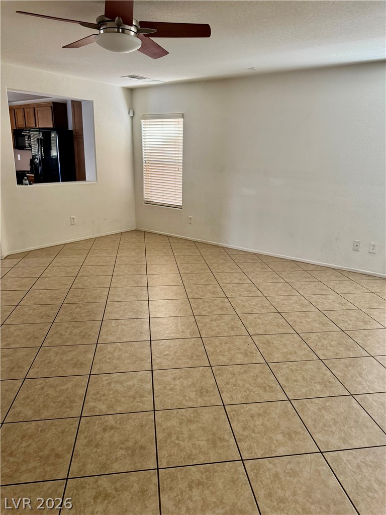 481 Warkworth Castle Avenue Property Photo 8