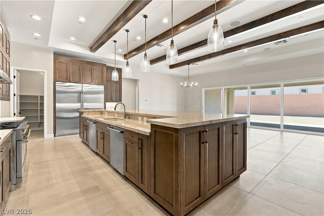 7585 West Pebble Road Property Photo 8