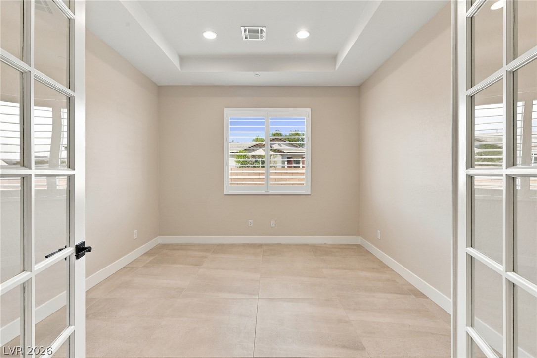 7585 West Pebble Road Property Photo 10