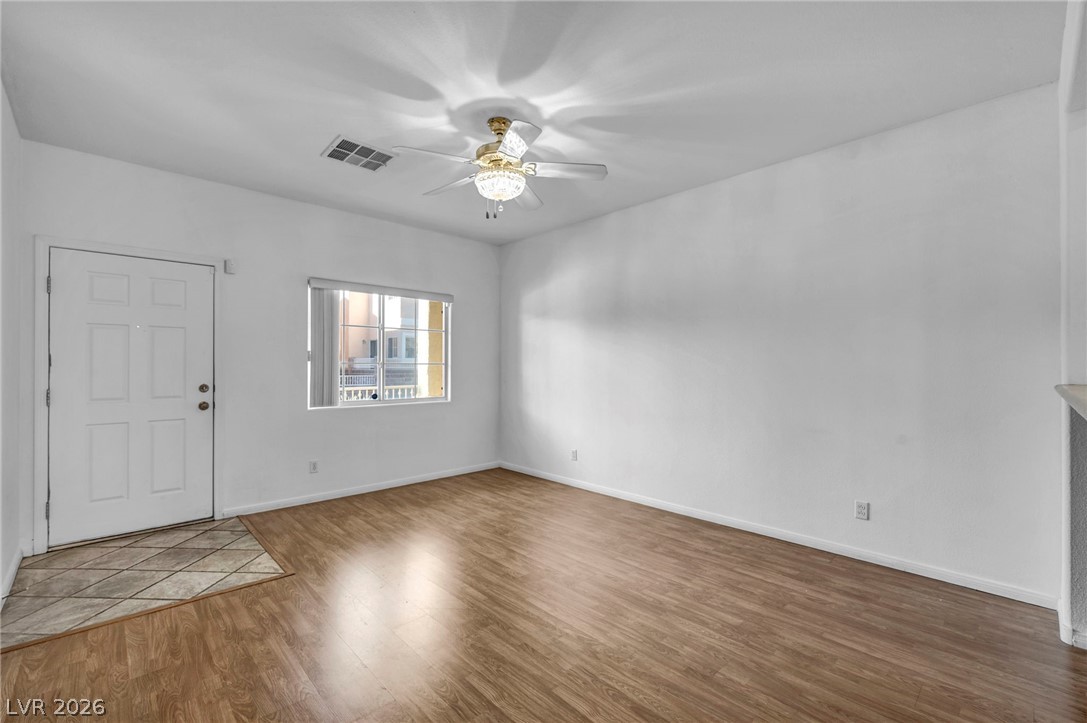 9960 Star Lake Avenue Property Photo 6
