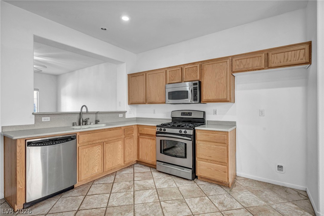 9960 Star Lake Avenue Property Photo 10
