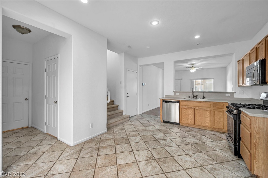 9960 Star Lake Avenue Property Photo 12