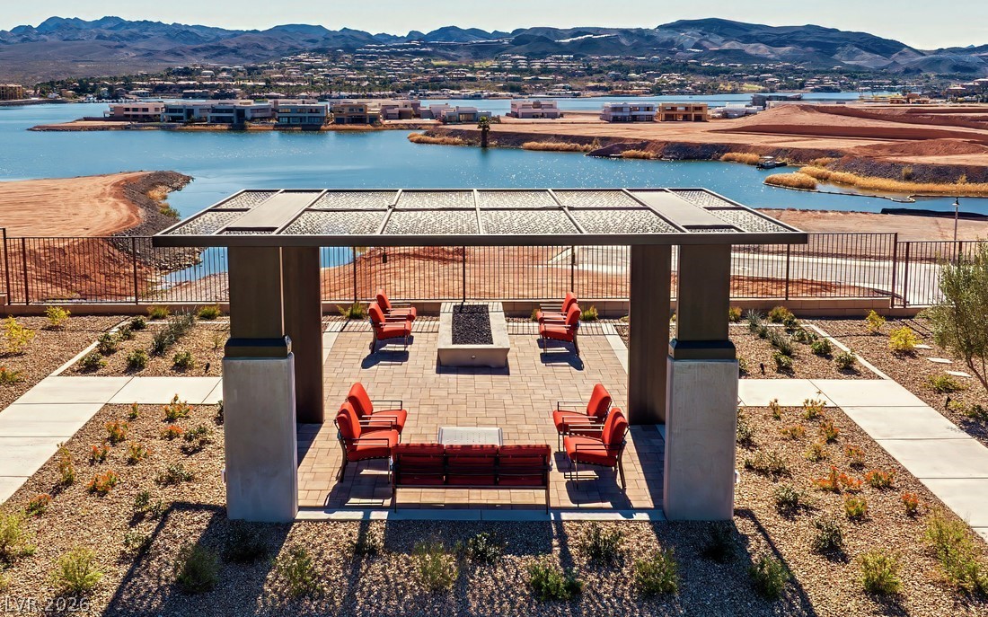 241 La Stella Property Photo 11