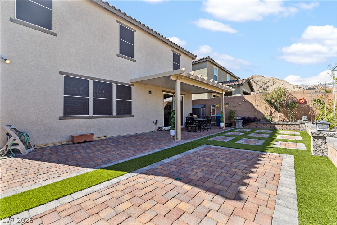 10854 Gentle Crest Avenue Property Photo 2