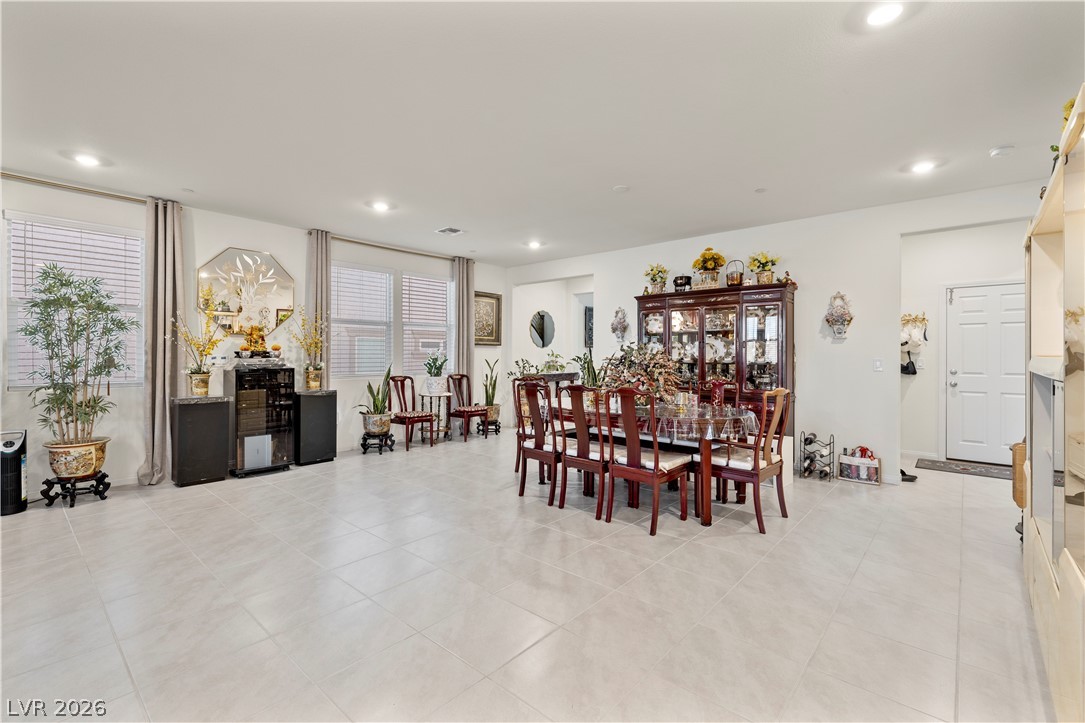 10854 Gentle Crest Avenue Property Photo 15