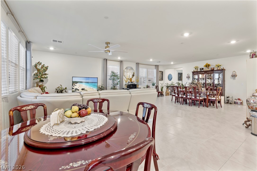10854 Gentle Crest Avenue Property Photo 17