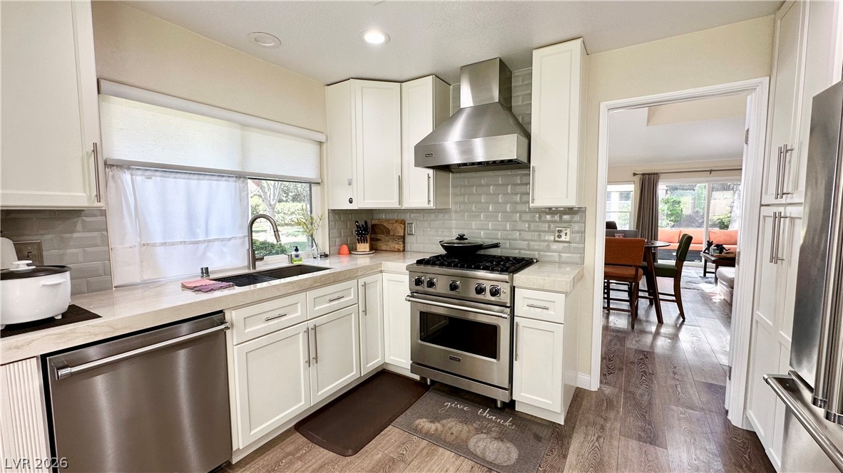 7044 Bright Springs Court Property Photo 14