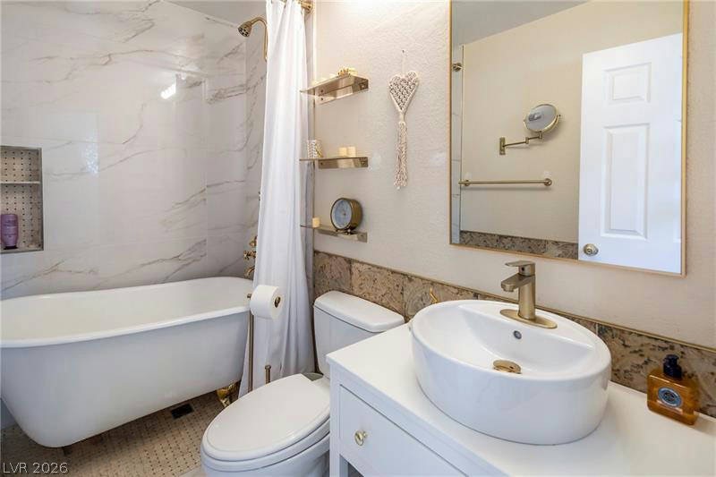 7044 Bright Springs Court Property Photo 34