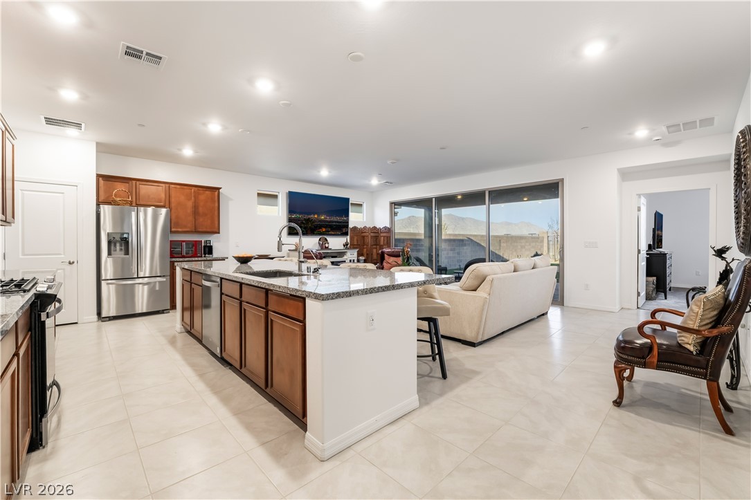 10216 Chrysolite Place Property Photo 2