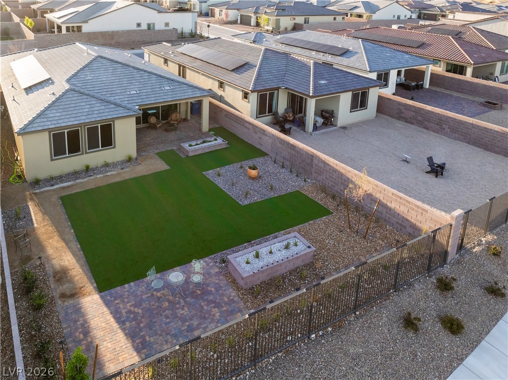 10216 Chrysolite Place Property Photo 9
