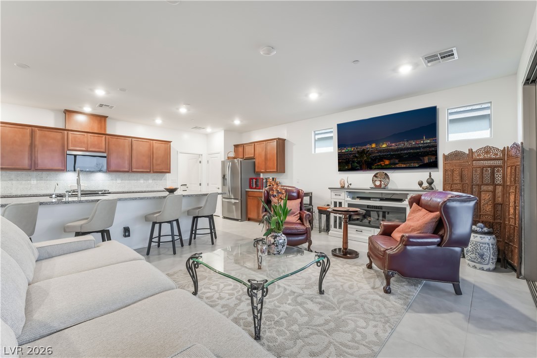 10216 Chrysolite Place Property Photo 10