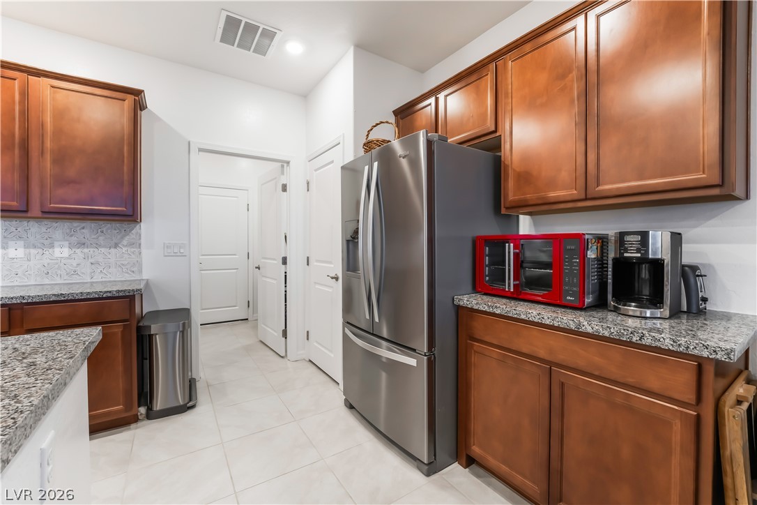 10216 Chrysolite Place Property Photo 13