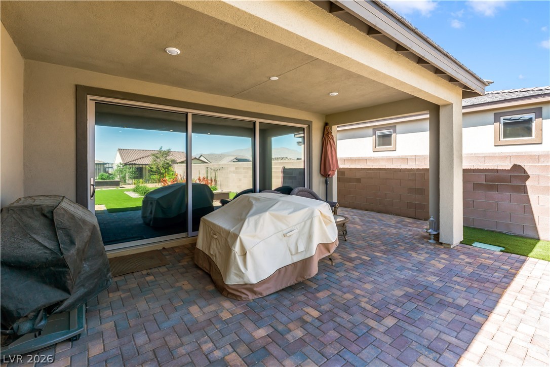 10216 Chrysolite Place Property Photo 27