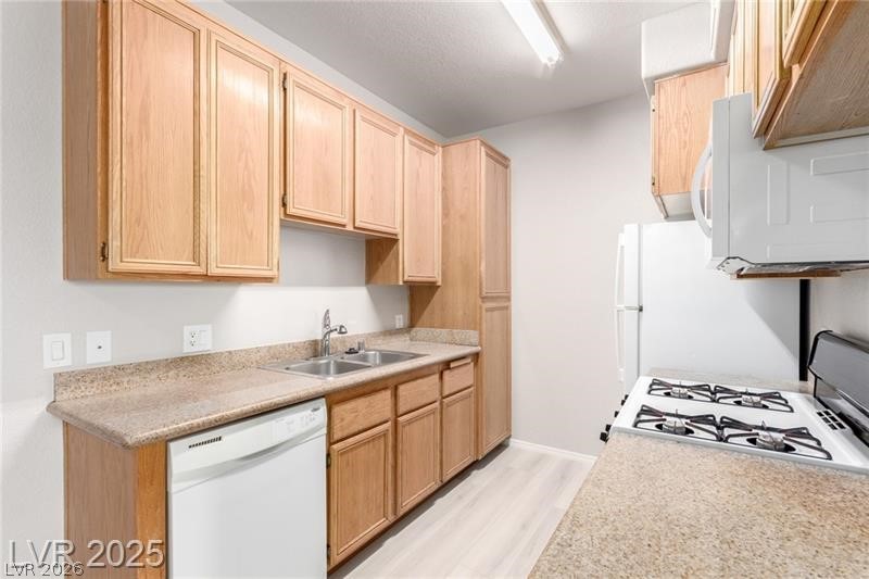 3318 North Decatur Boulevard 1092 Property Photo 4