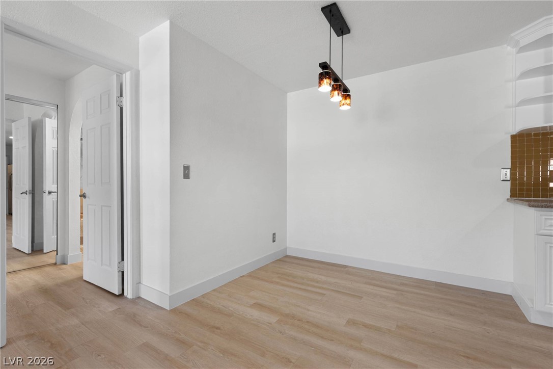 2200 South Fort Apache Road 2123 Property Photo 10