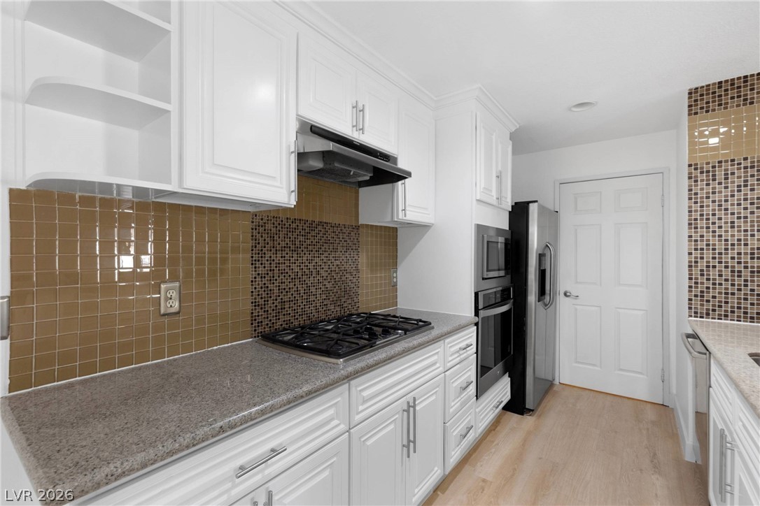 2200 South Fort Apache Road 2123 Property Photo 15