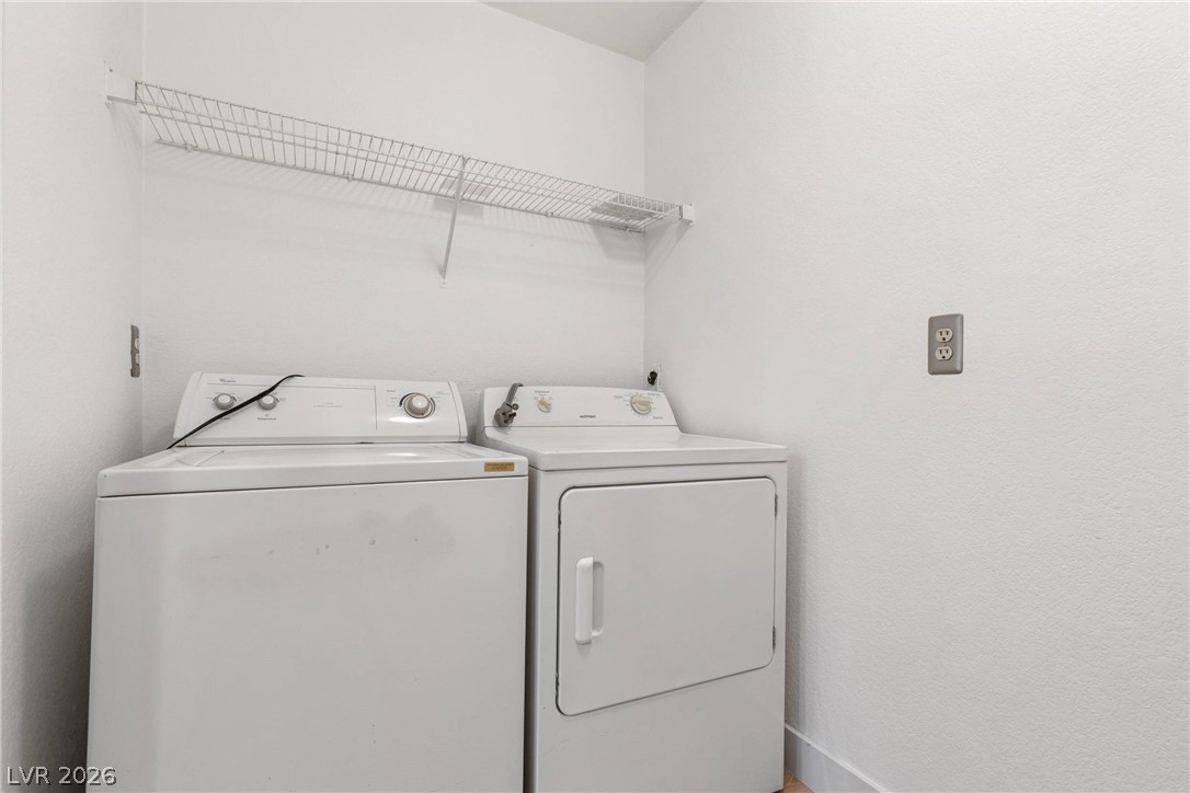 2200 South Fort Apache Road 2123 Property Photo 17
