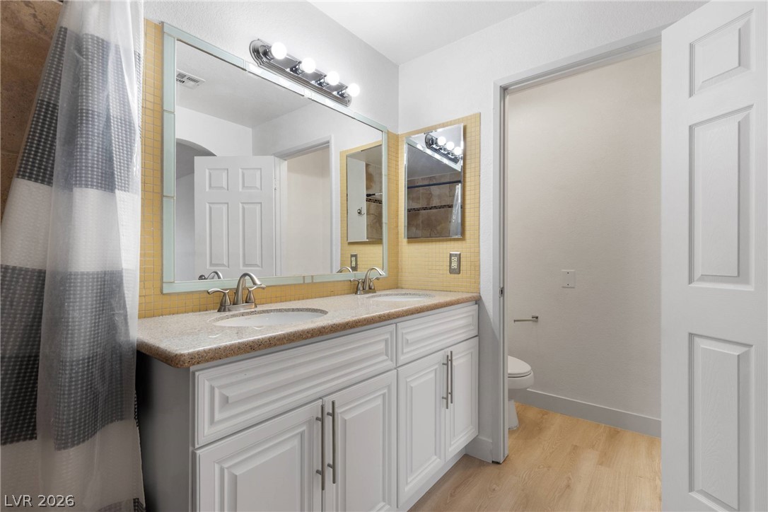 2200 South Fort Apache Road 2123 Property Photo 31