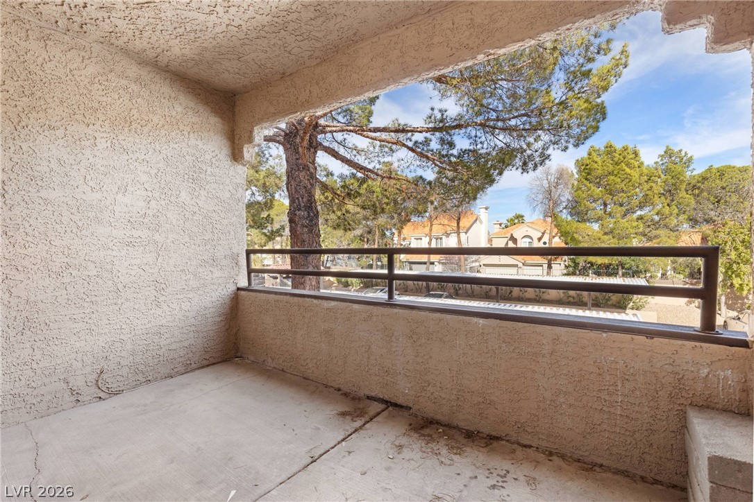 2200 South Fort Apache Road 2123 Property Photo 34