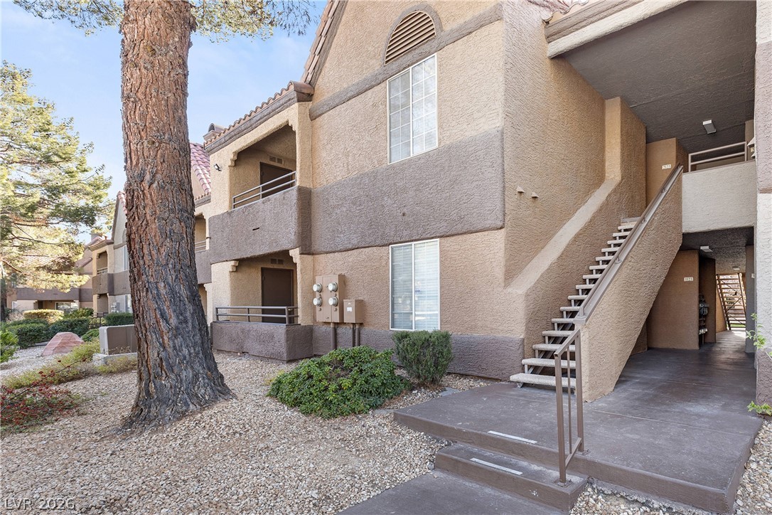 2200 South Fort Apache Road 2123 Property Photo 40