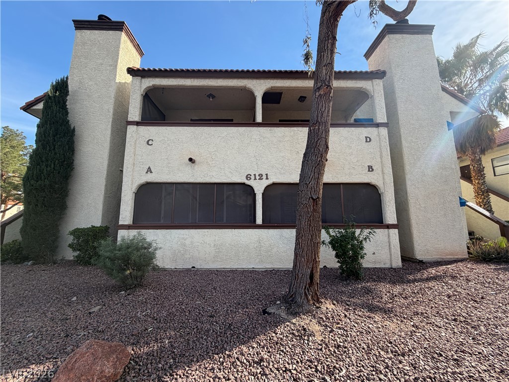 6121 West Oakey Boulevard D Property Photo 1