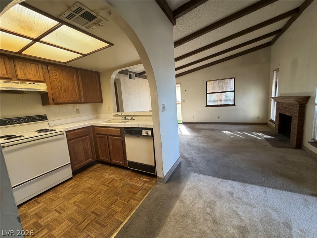 6121 West Oakey Boulevard D Property Photo 9