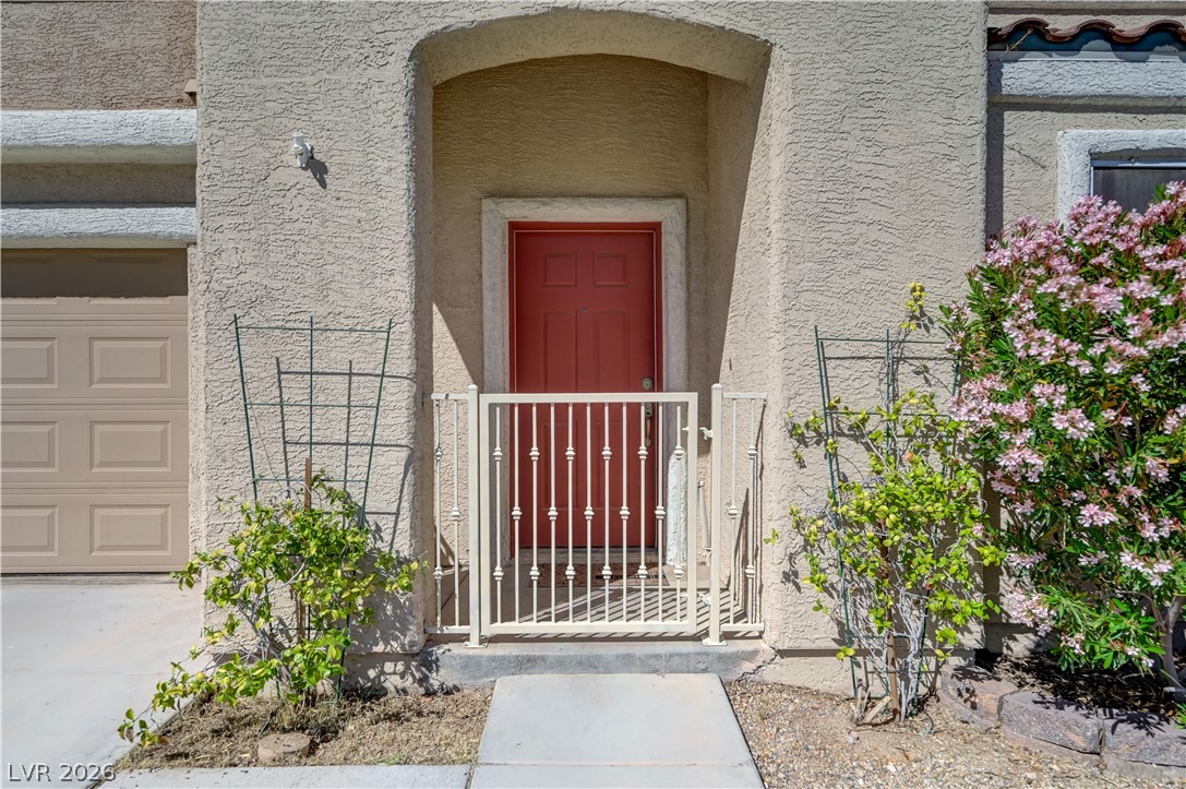 10012 Long Cattle Avenue Property Photo 6