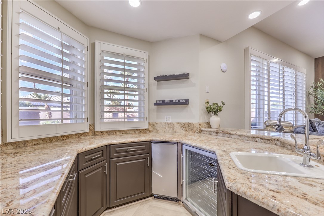 7520 Captains Harbor Drive Property Photo 8